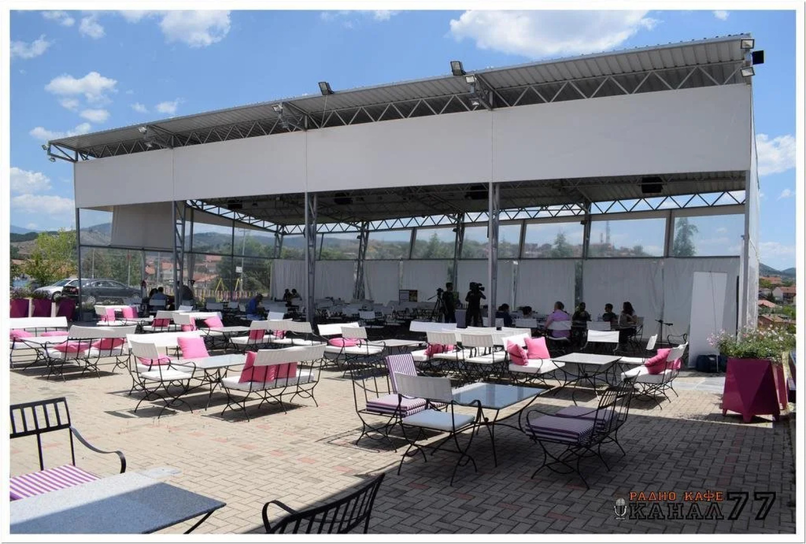 Radio Cafe Kanal 77 Hotel