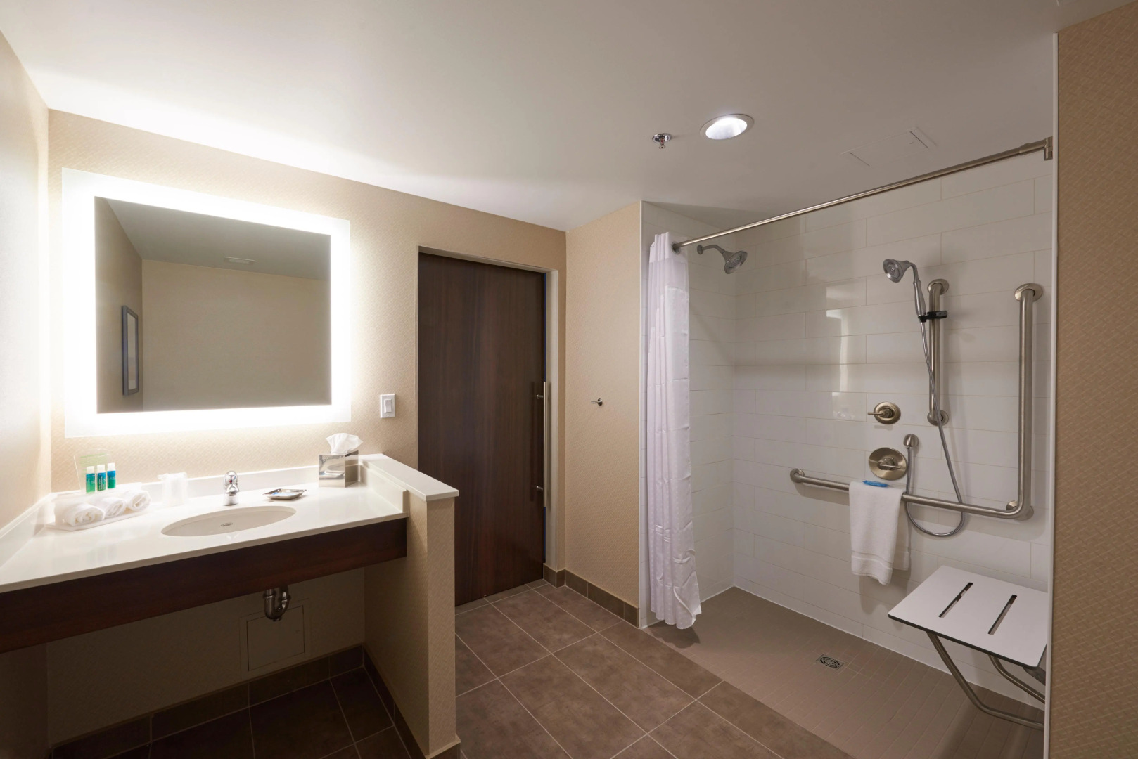 Holiday Inn Express & Suites St John's Airport by IHG