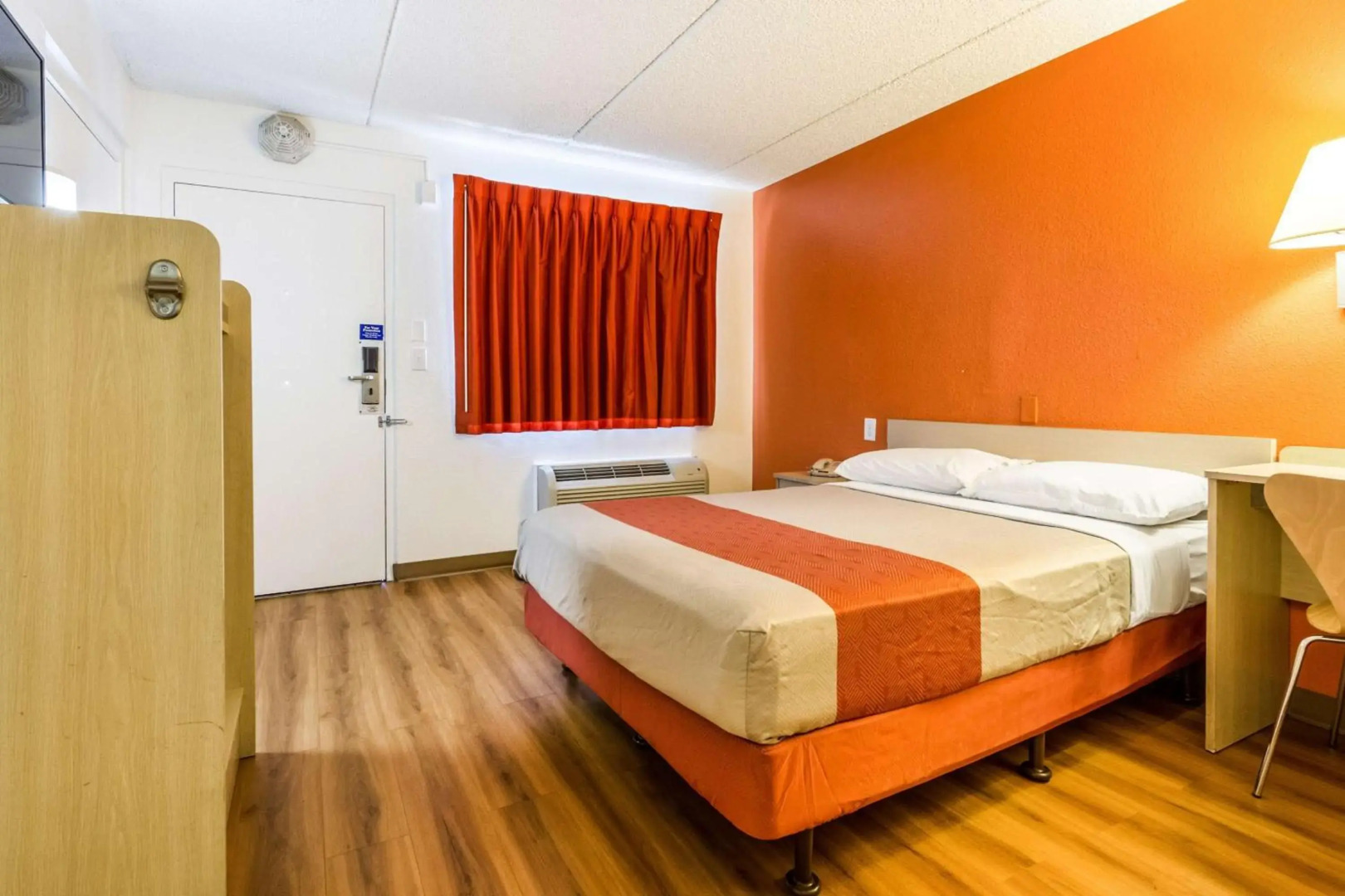 Motel 6 Tempe, AZ – Phoenix Airport – Priest Dr