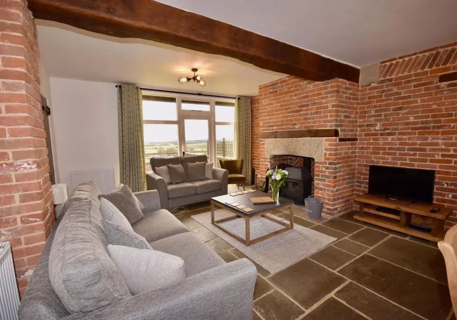 Old Byre is a Stunning Dog Friendly Barn Conversion Sleeps 6