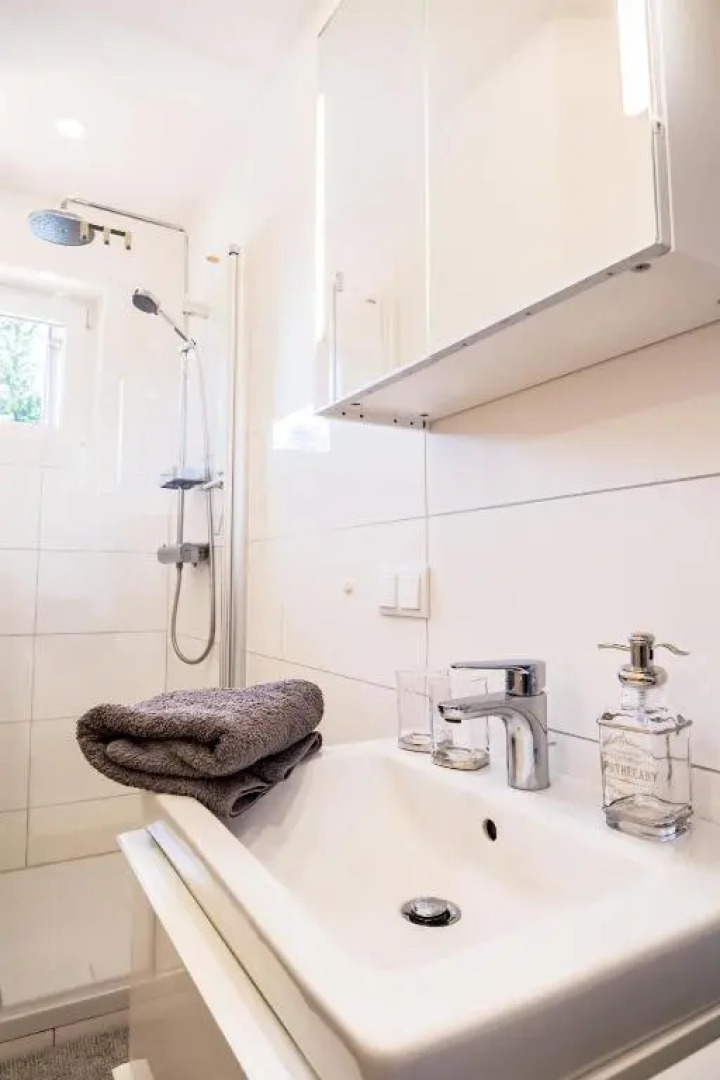 Tom's Seeblick Domizil