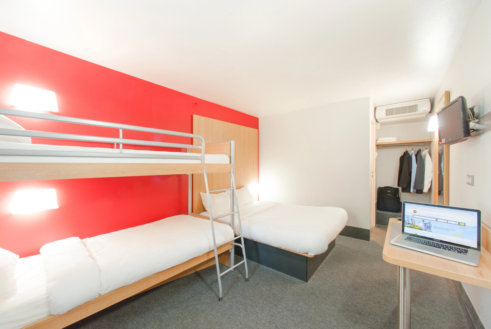 B&B Hotel Louveciennes