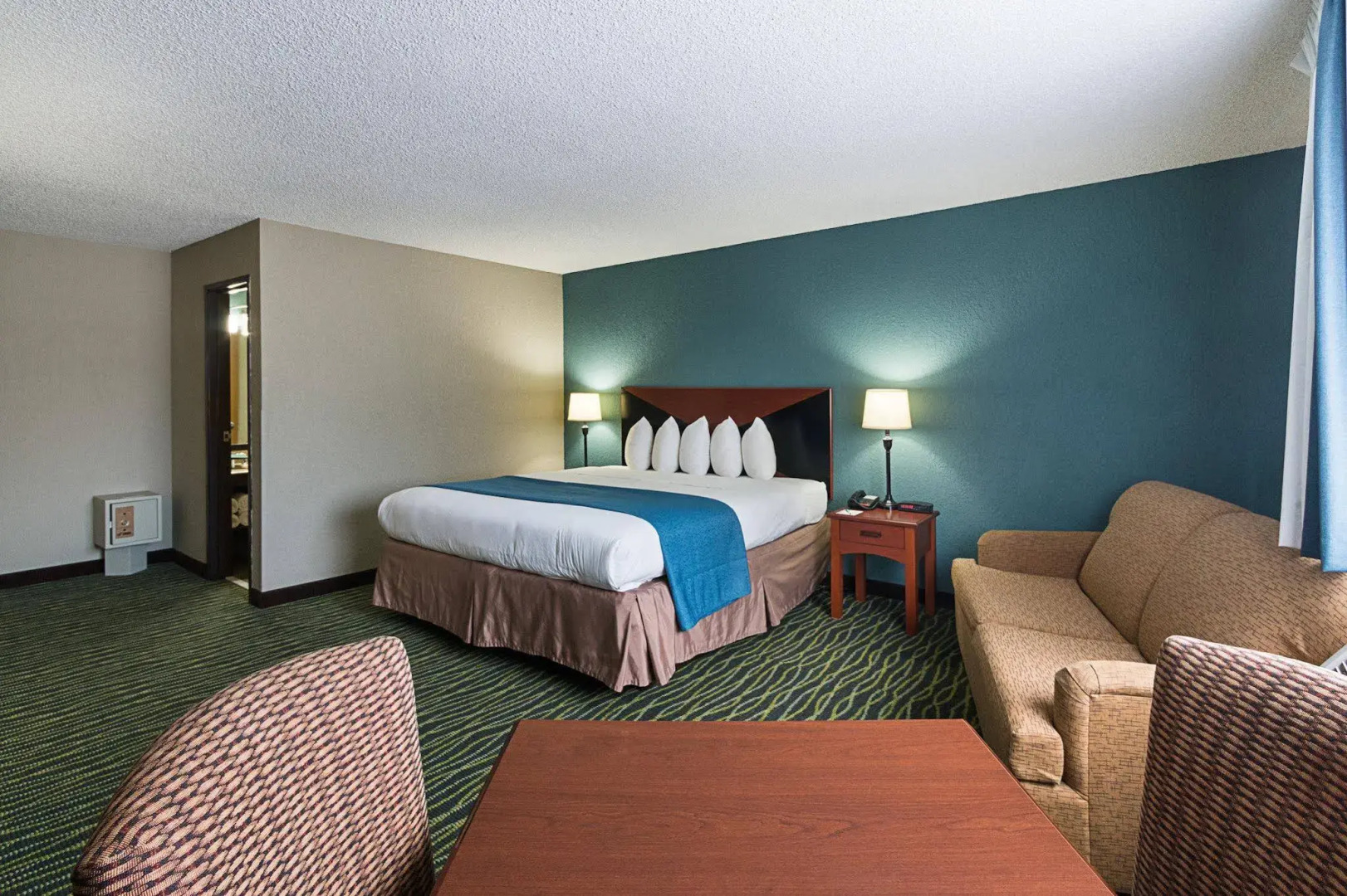 Quality Inn & Suites Leesburg Chain of Lakes