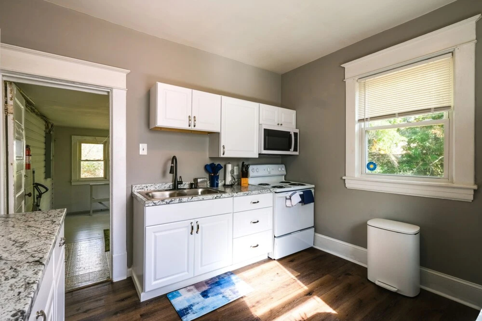 Cozy Roanoke Vacation Rental: 2 Mi to Downtown!