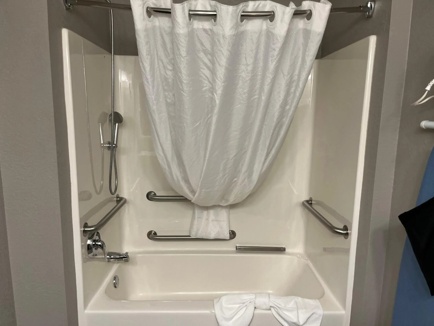 Country Inn & Suites by Radisson, Madison Southwest, WI