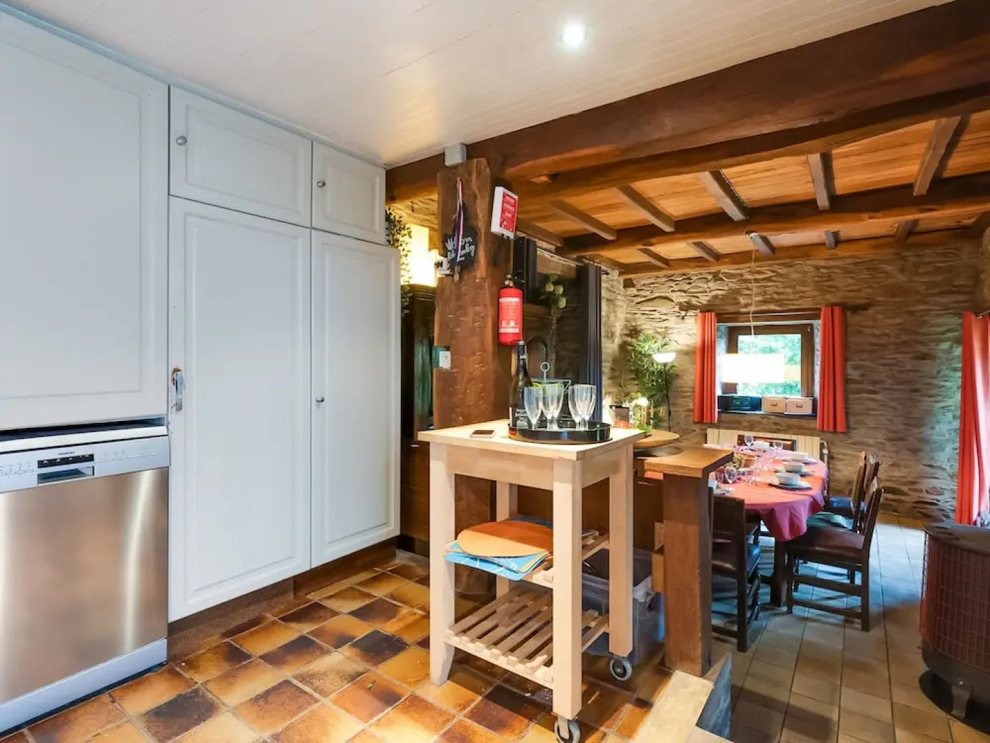 Detached Holiday Home with Sauna & Open Fire near Houffalize