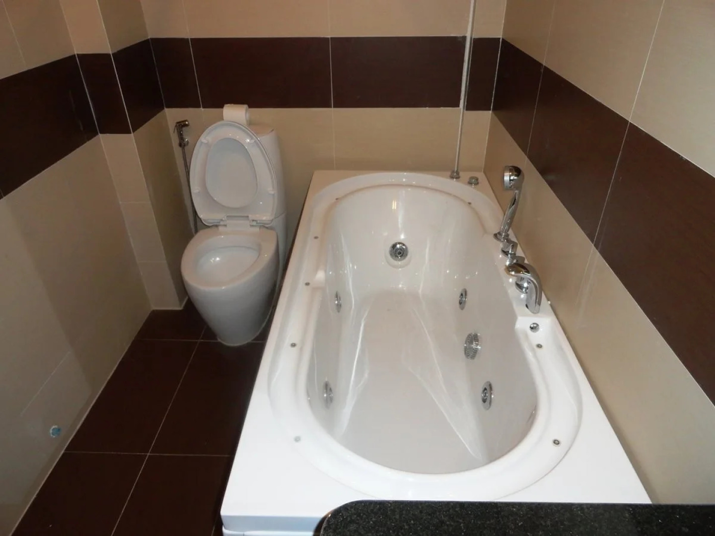 Rock Royal Hotel & Resort