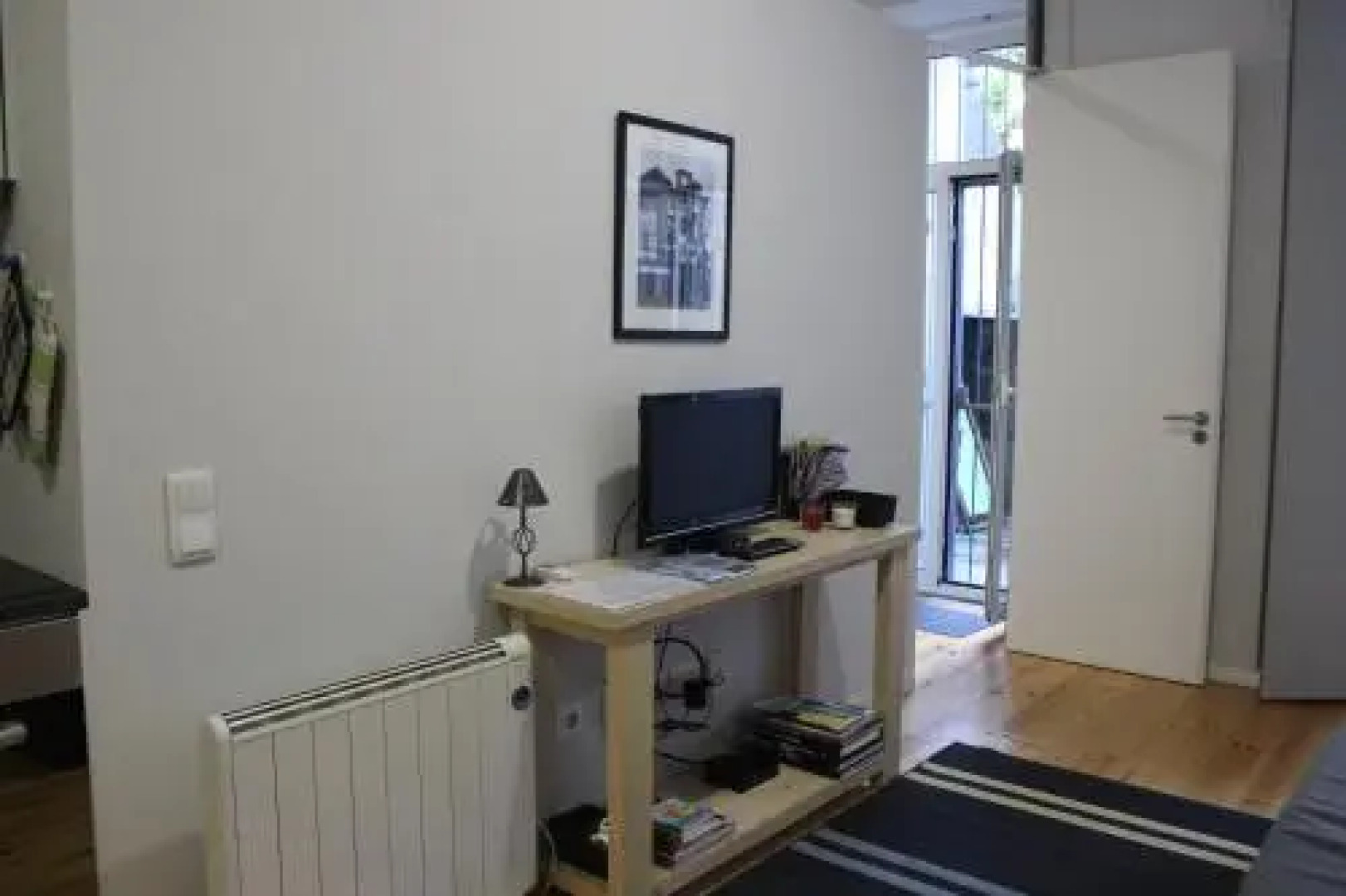 Practical and Comfortable Apartment with Garden