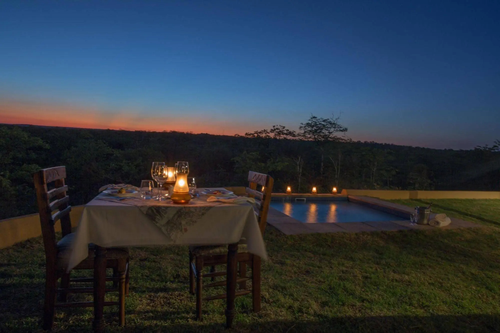 Mopane Bush Lodge