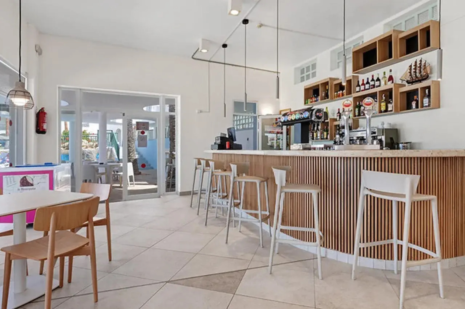 Отель TRH Tirant 