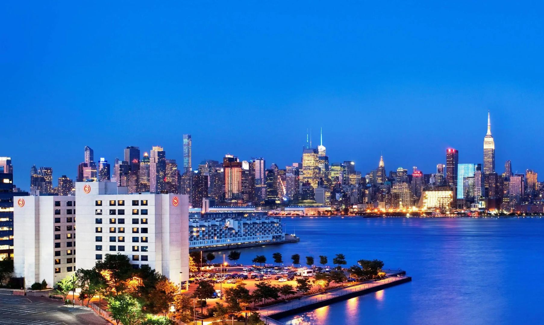 Sheraton Lincoln Harbor Hotel