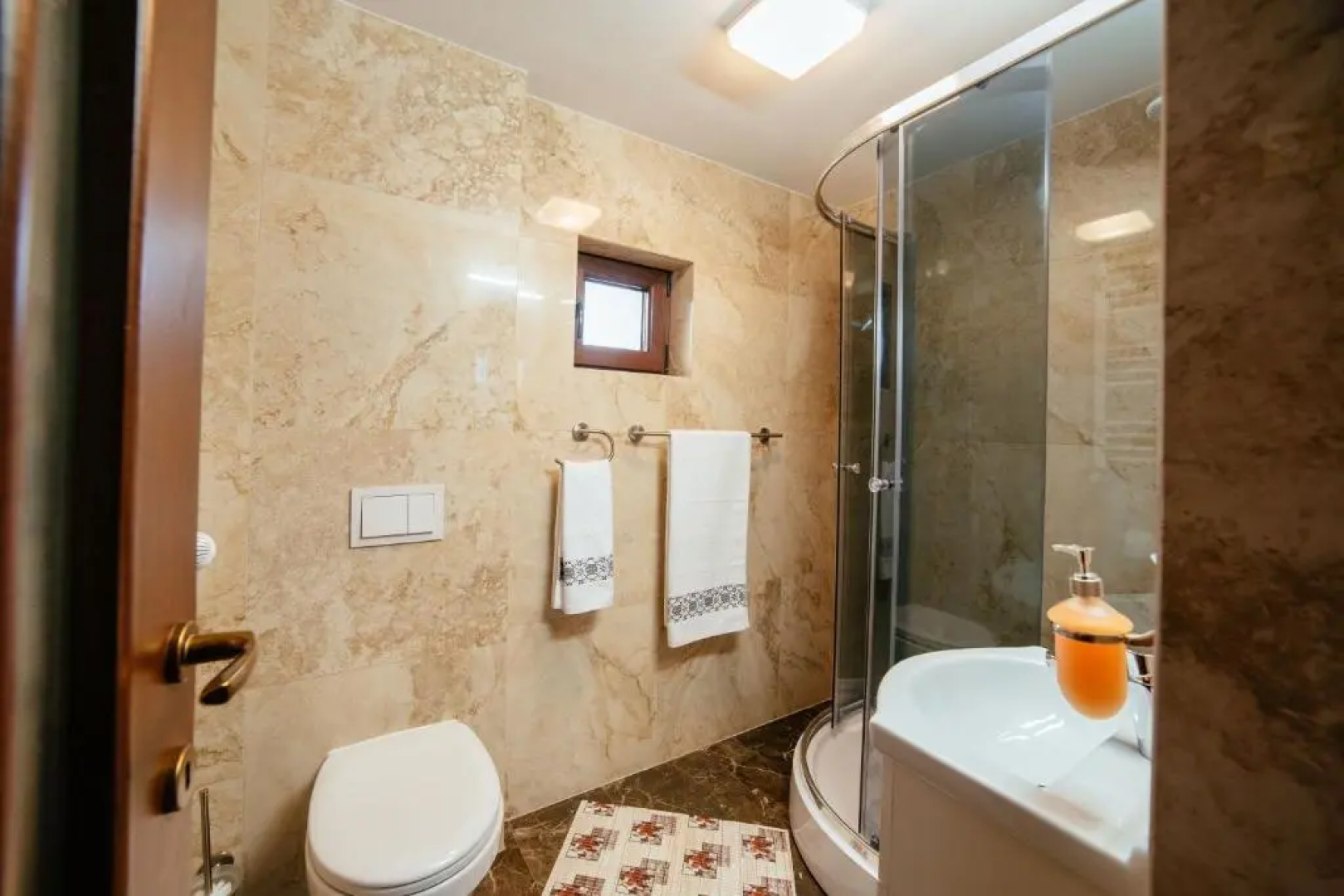 Serban Cottage