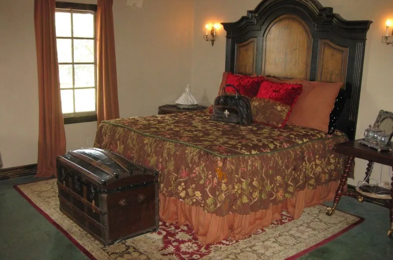 Cat's Meow Bed & Breakfast