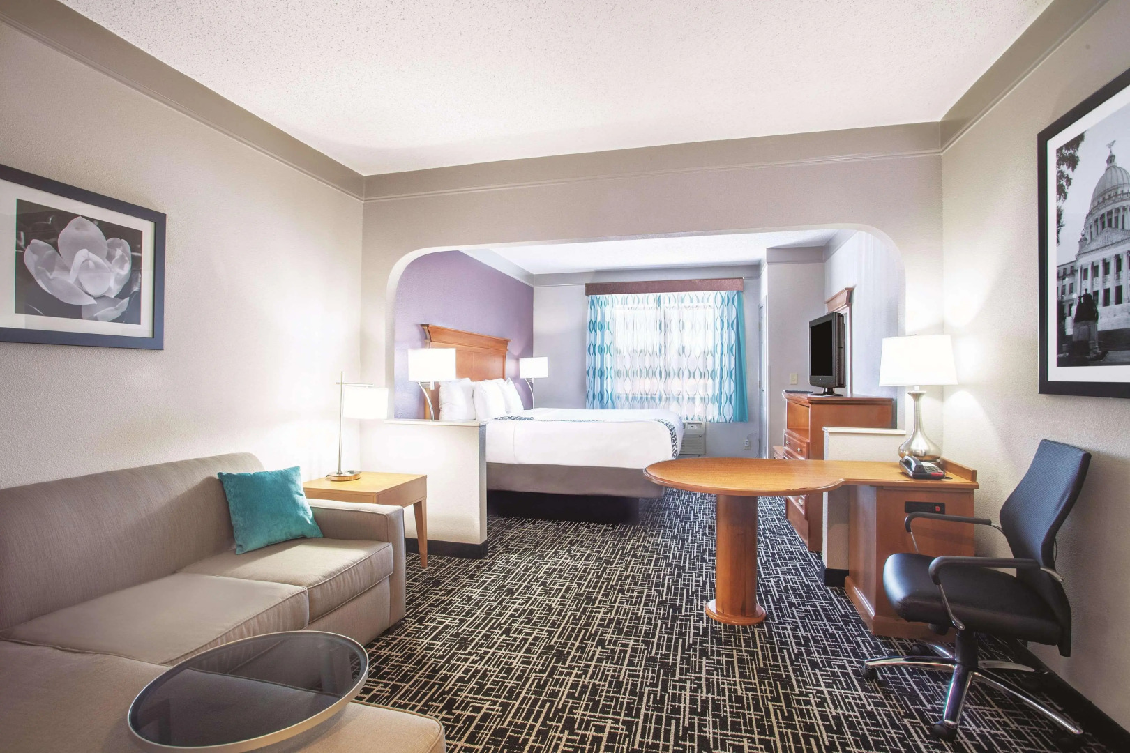 La Quinta Inn And Suites Jackson Airport