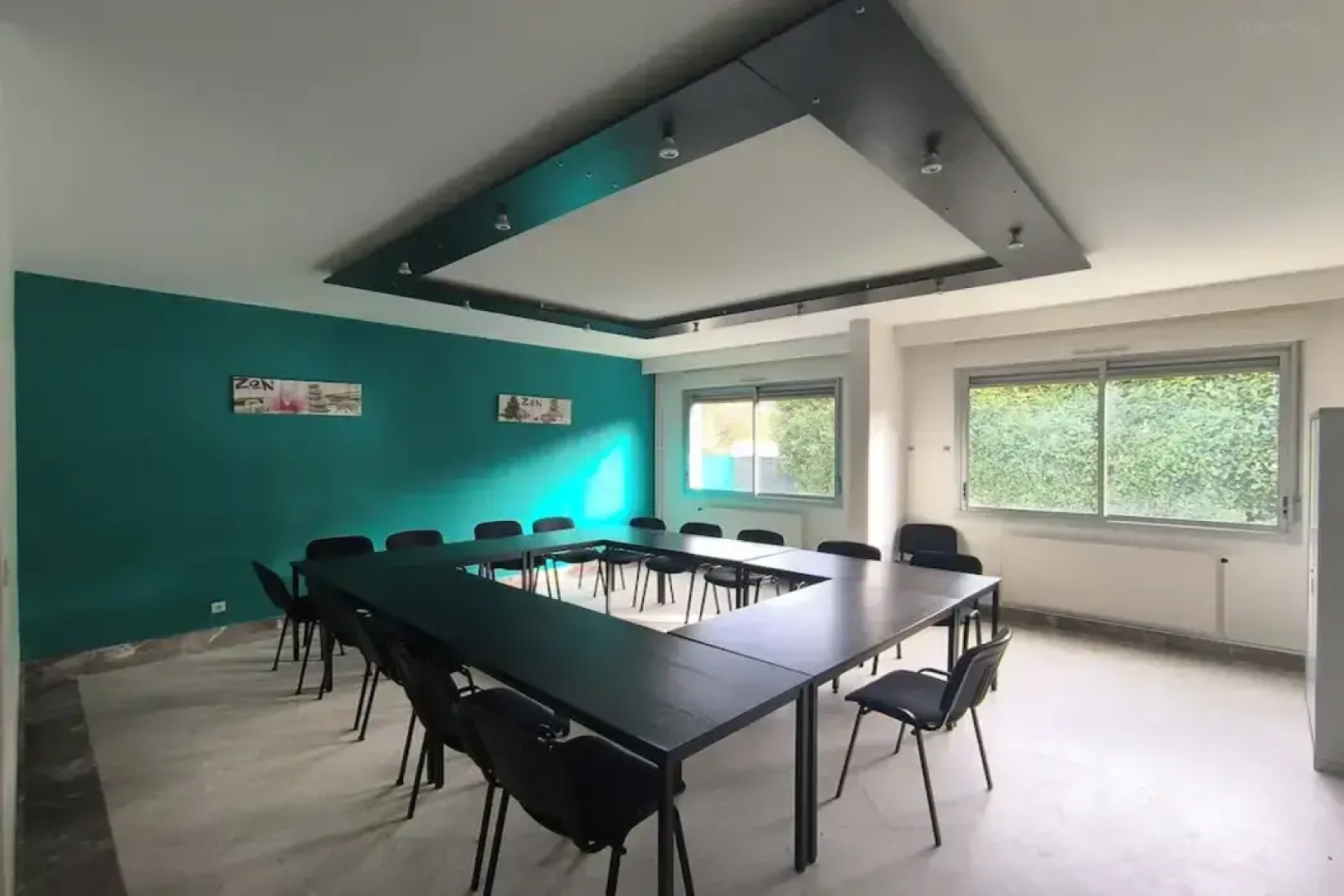 Adonis Lyon Est Hôtel Artys