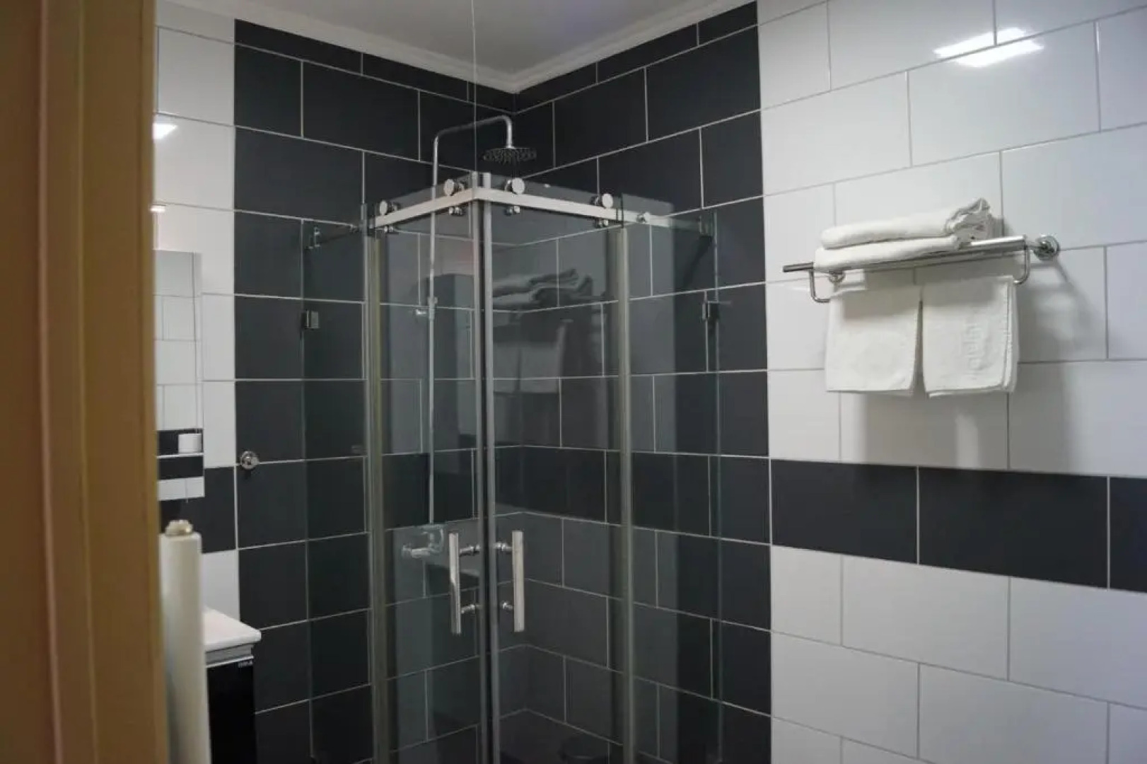 Fly Inn Brussels Airport