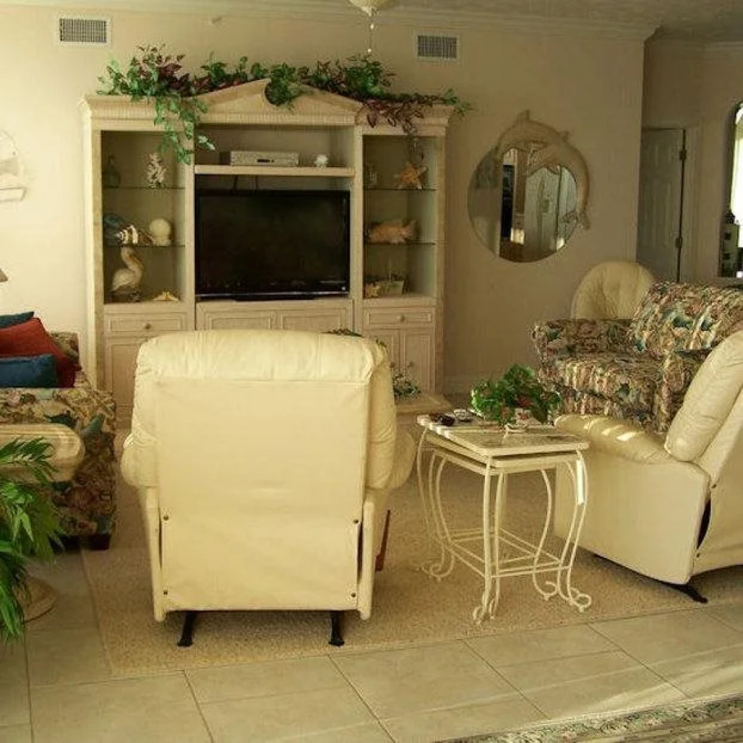 Hidden Dunes Condominiums