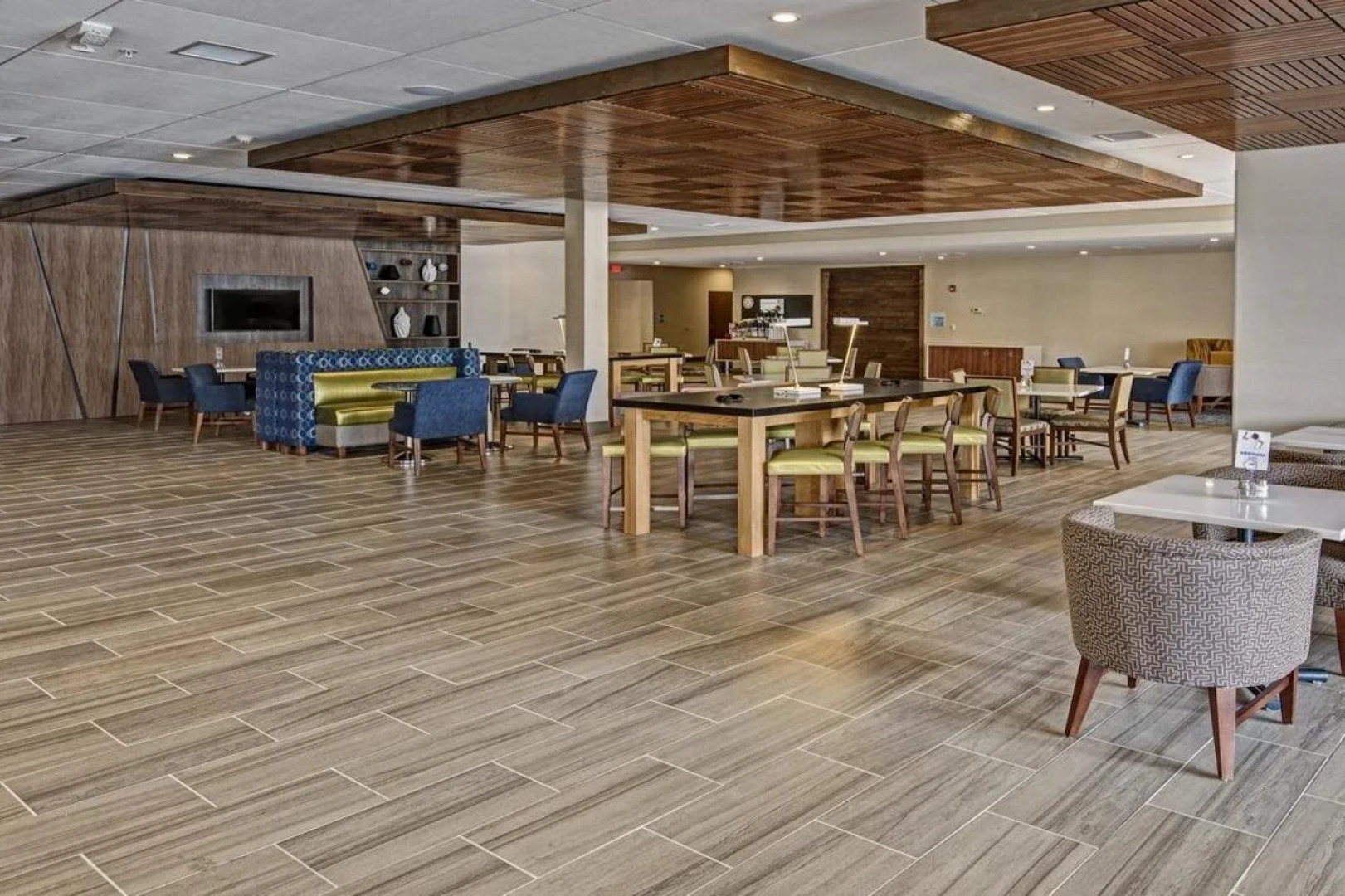 Holiday Inn Express Louisville Airport Expo Center by IHG