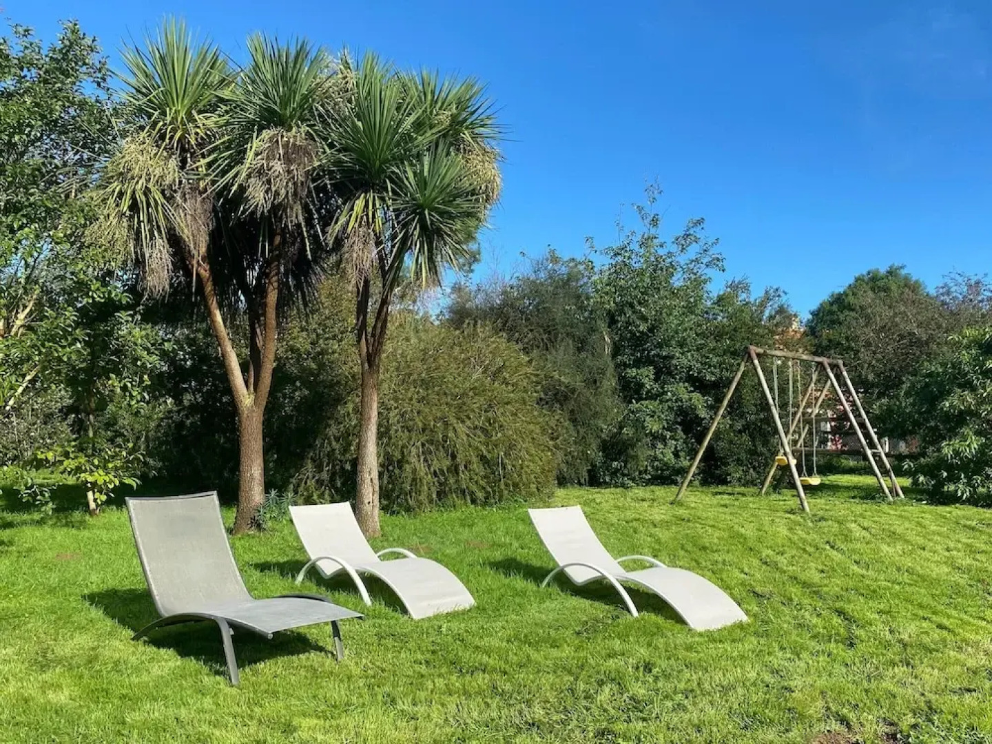 Charming Holiday Home With Garden in the Cotentin