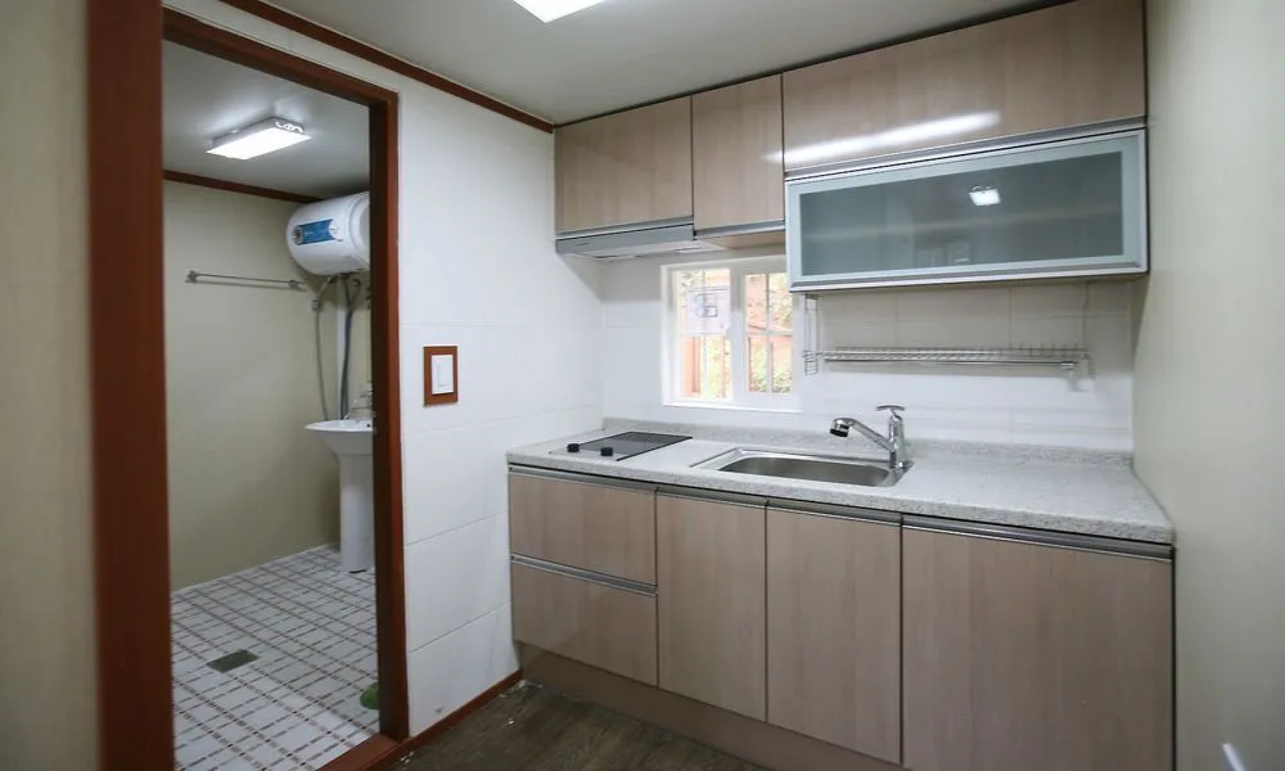 Spring Summer Fall Winter Pension