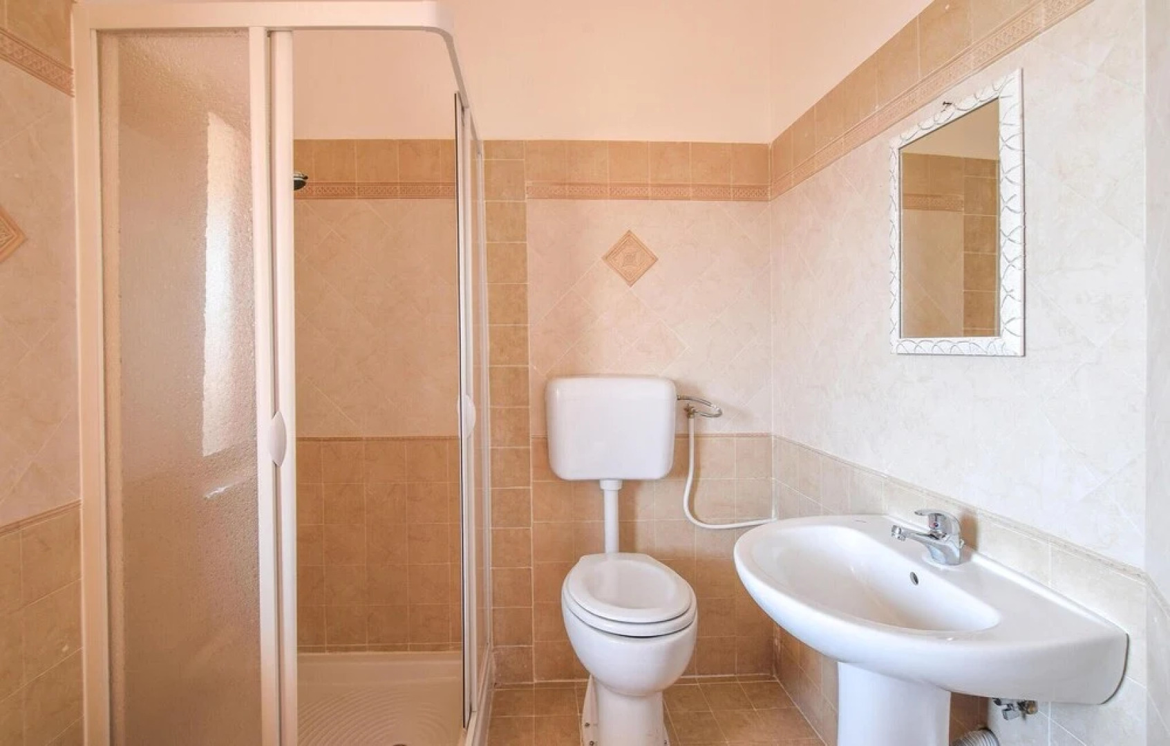 Nice Apartment in Limbadi With 1 Bedrooms and Wifi