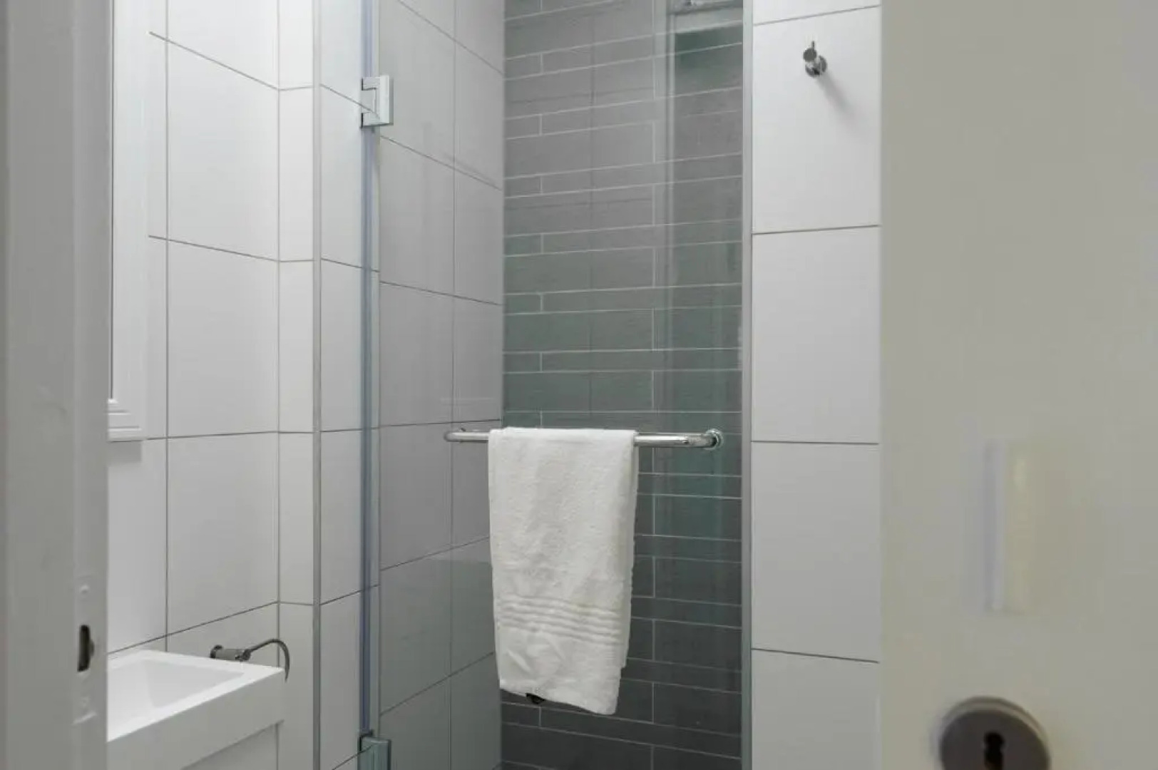 Chakas Cove 8 - LOAD SHED FREE