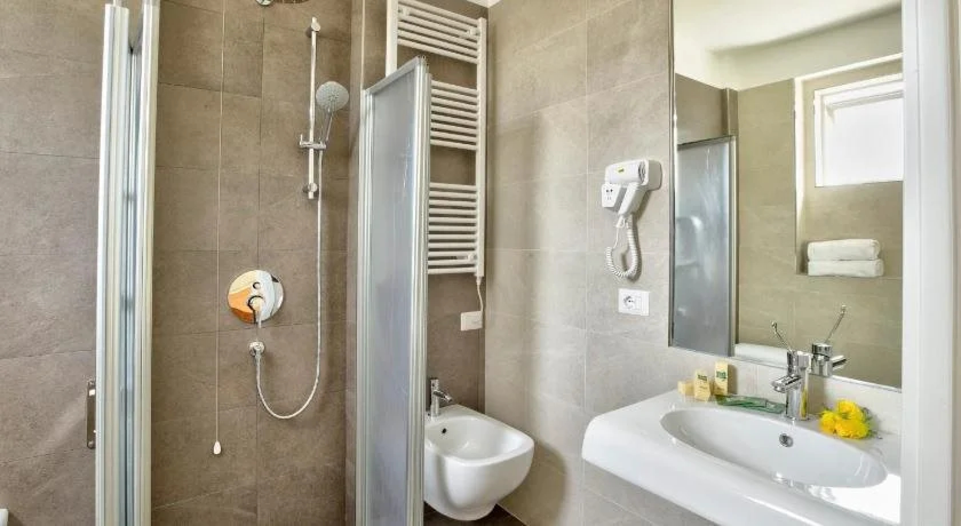 Hotel Clara