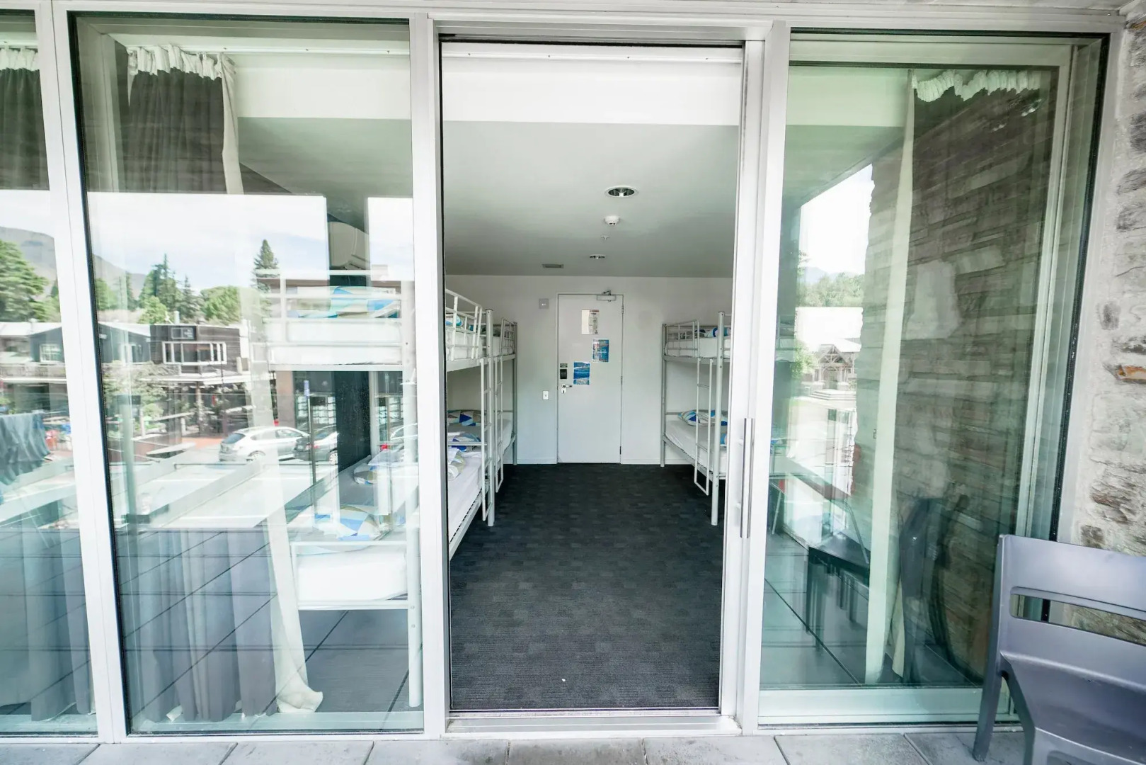 Nomads Queenstown Backpackers