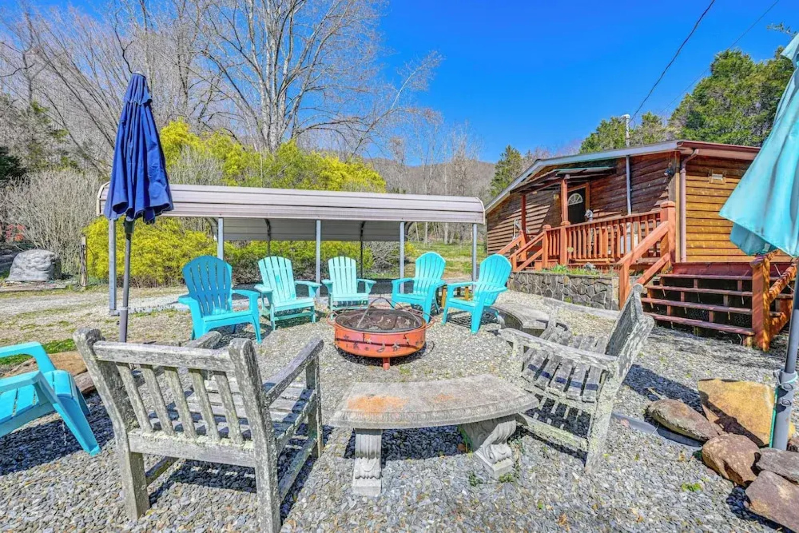Fire Pit & Decks: Creekside Cabin in Robbinsville