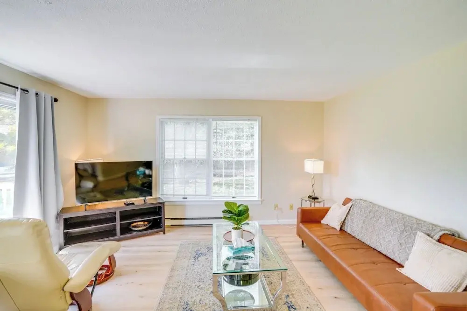 Cozy Catskill Condo - 2 Mi to Windham Mountain Ski