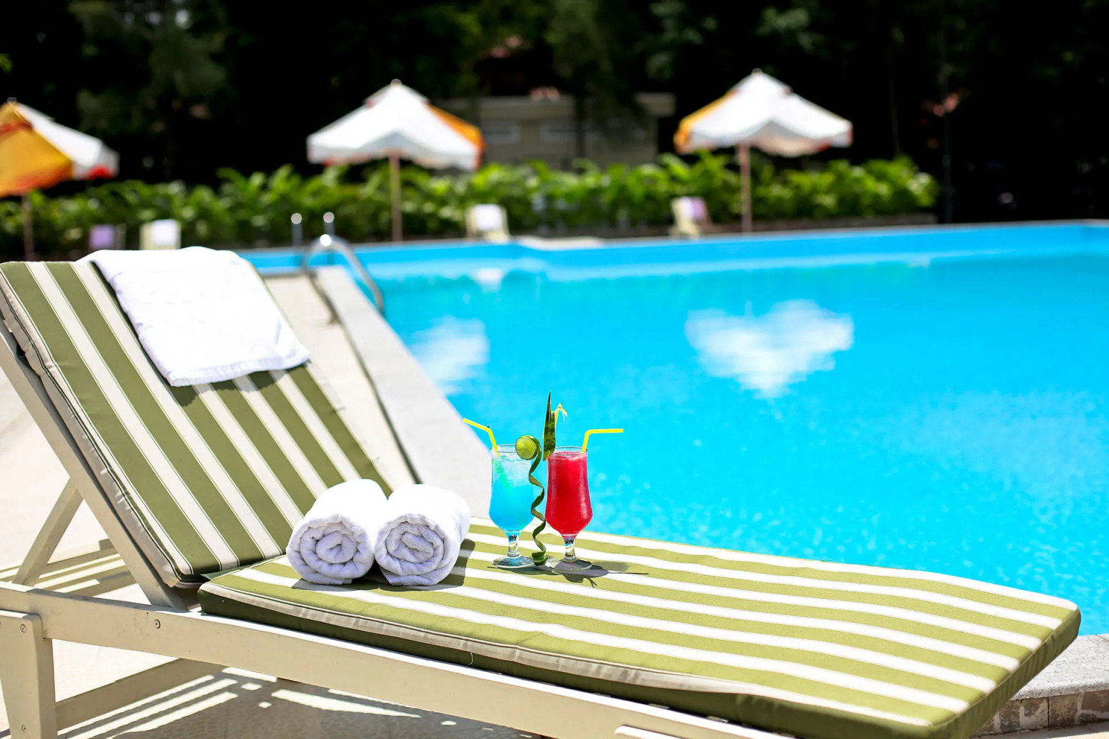 Van Phat Riverside Hotel