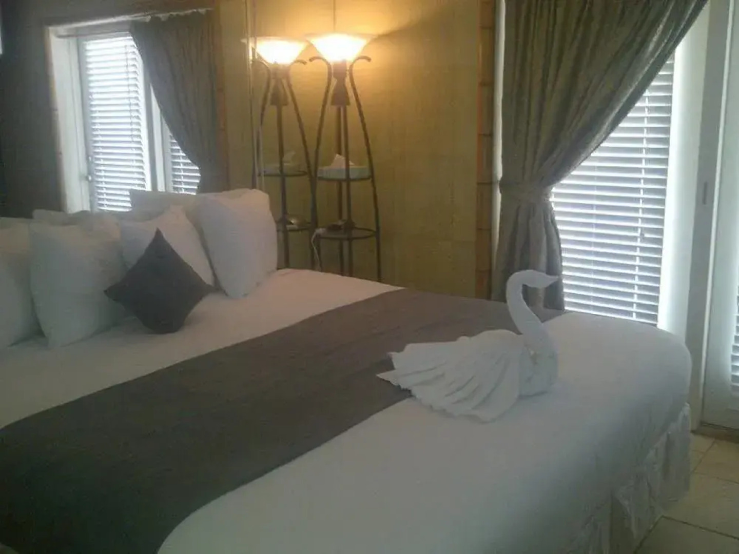 Paradise Lakes Resort, Clothing Optional Resort - Adult Only