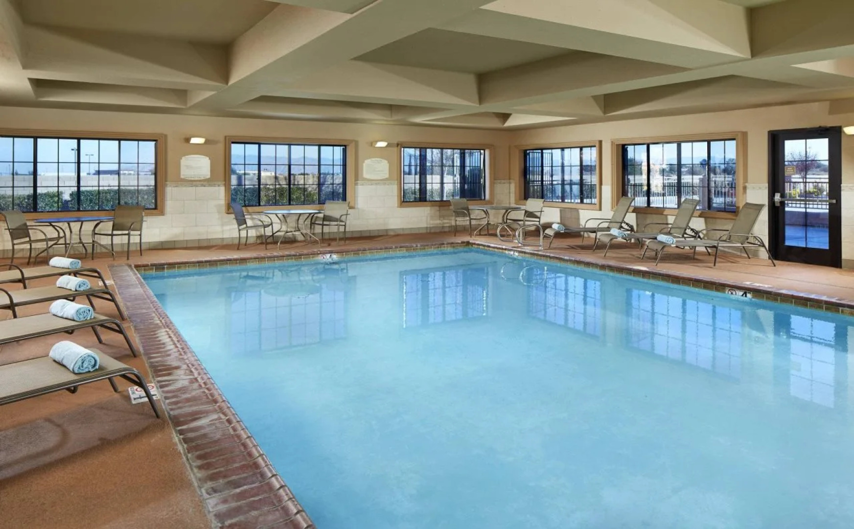 Best Western Hesperia-Victorville Suites