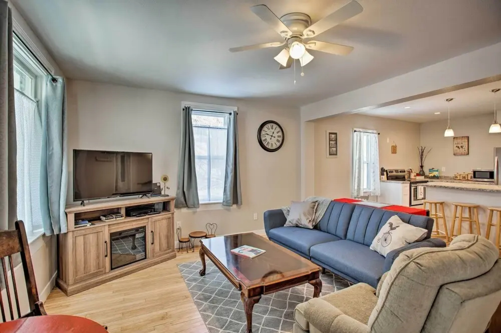 Family-friendly Menomonie Retreat: Walk to Town!