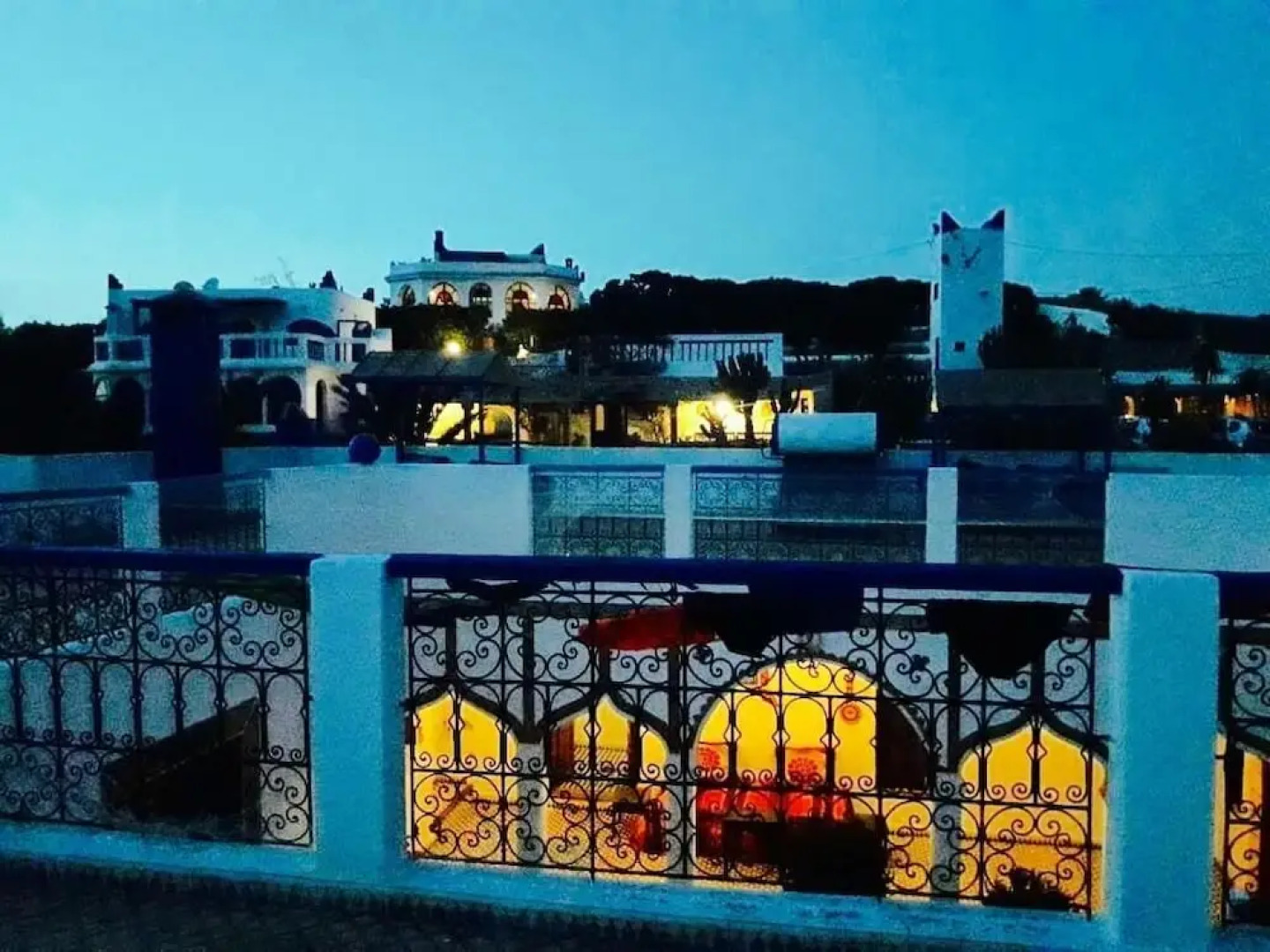 Room in Guest Room - Room in Villa L'air De La Mer