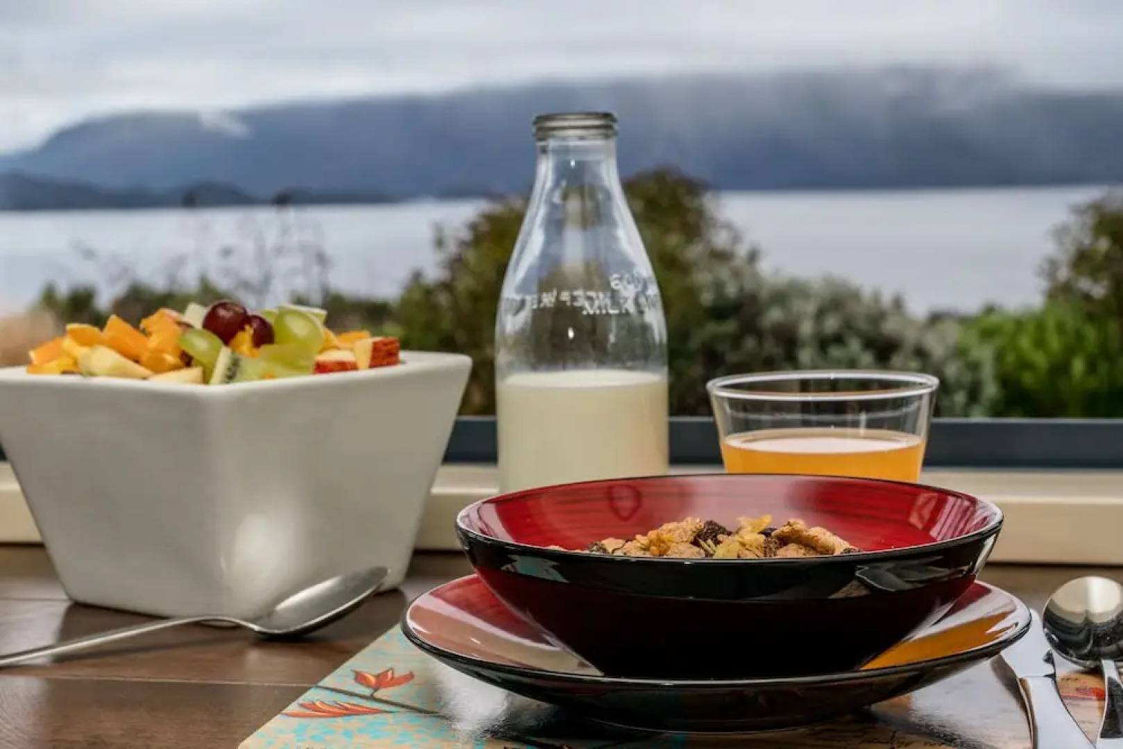 Loch Vista Lake View Villa Accommodation