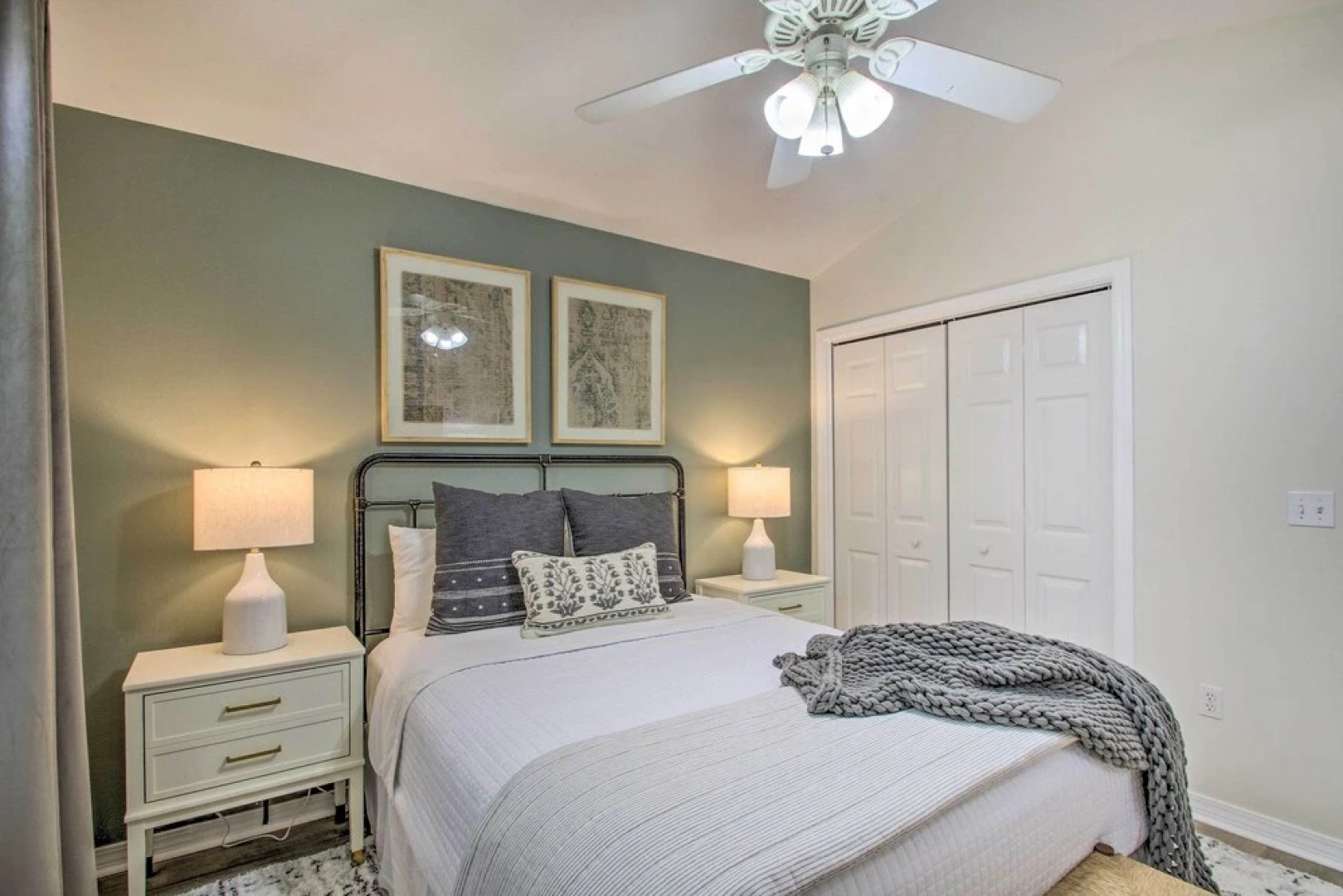 Cozy-modern Pensacola Home: Large Yard, Grill