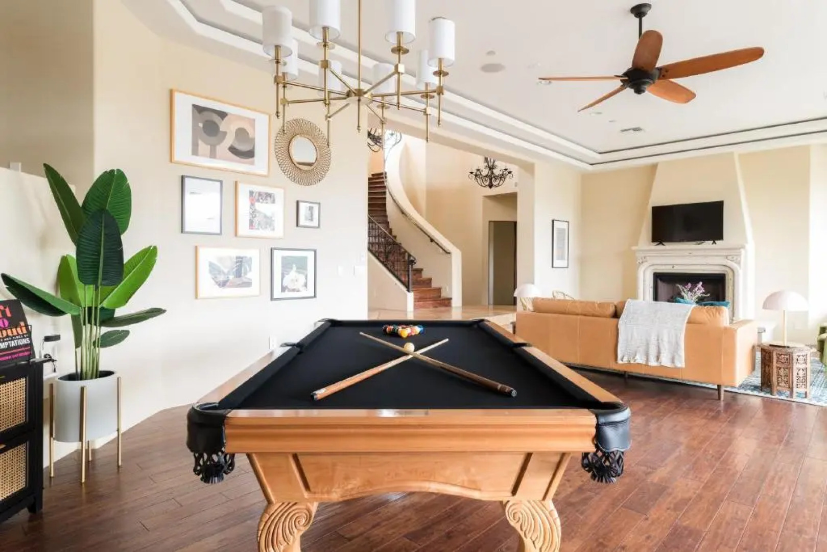 Sunbeam by Avantstay Elegant, Private Desert Home w/ Infinity Pool, Spa & View