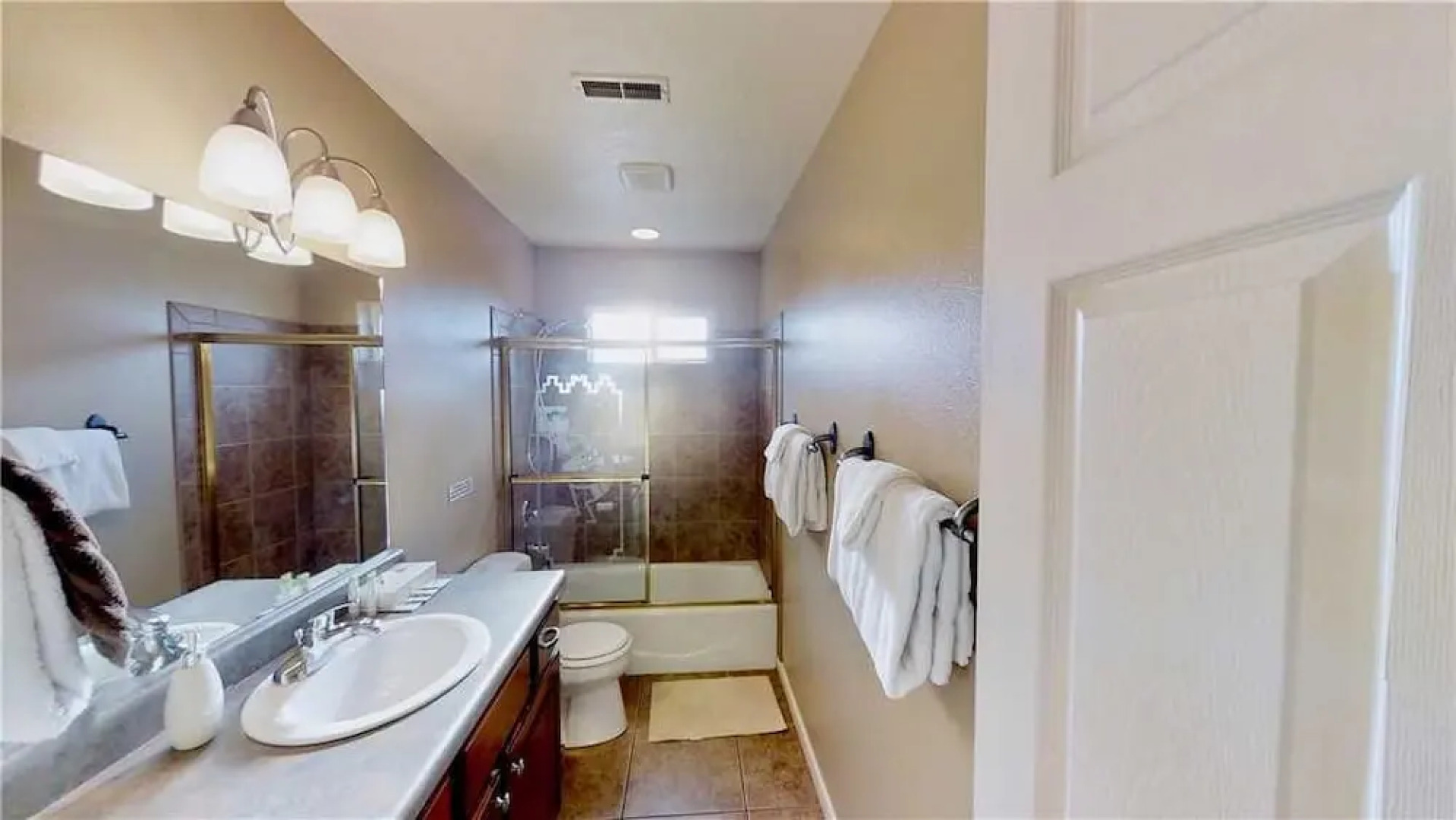 Canyonlands West 381 by RedAwning