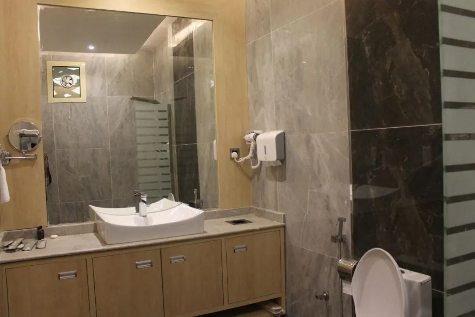 Msharef Al Moden Suites - Jazan