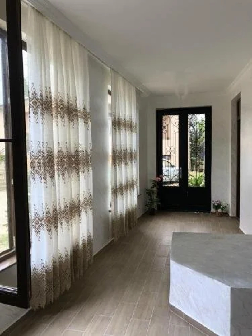 Zura's Guest House