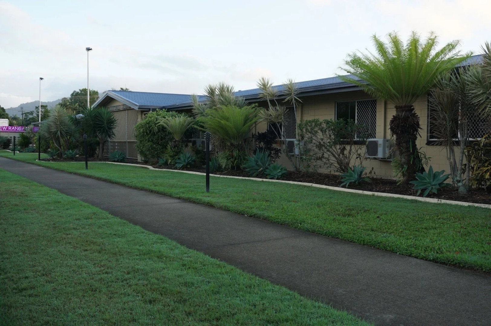 YAL Cairns - A Motel that makes a difference