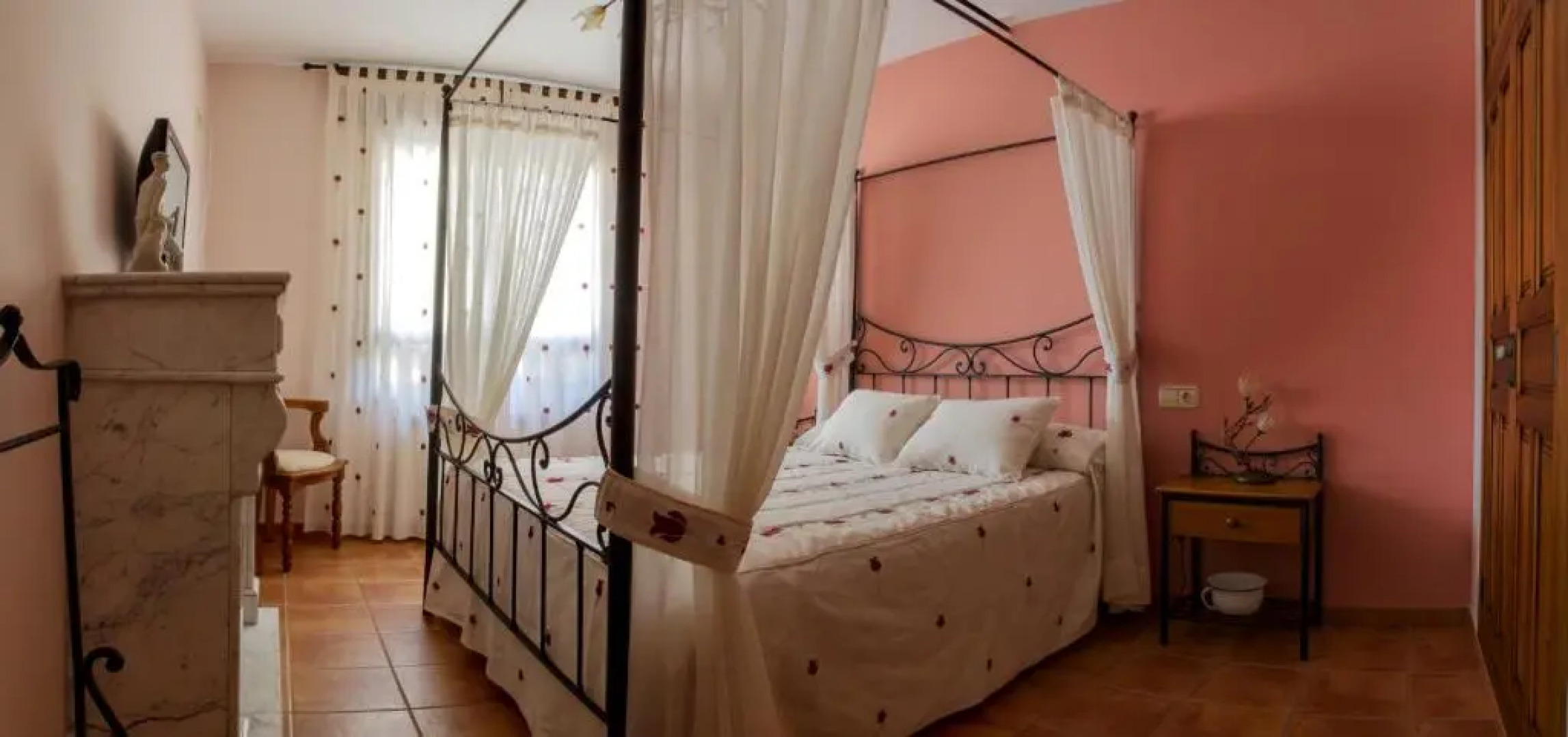 Hotel Rural Tirontillana