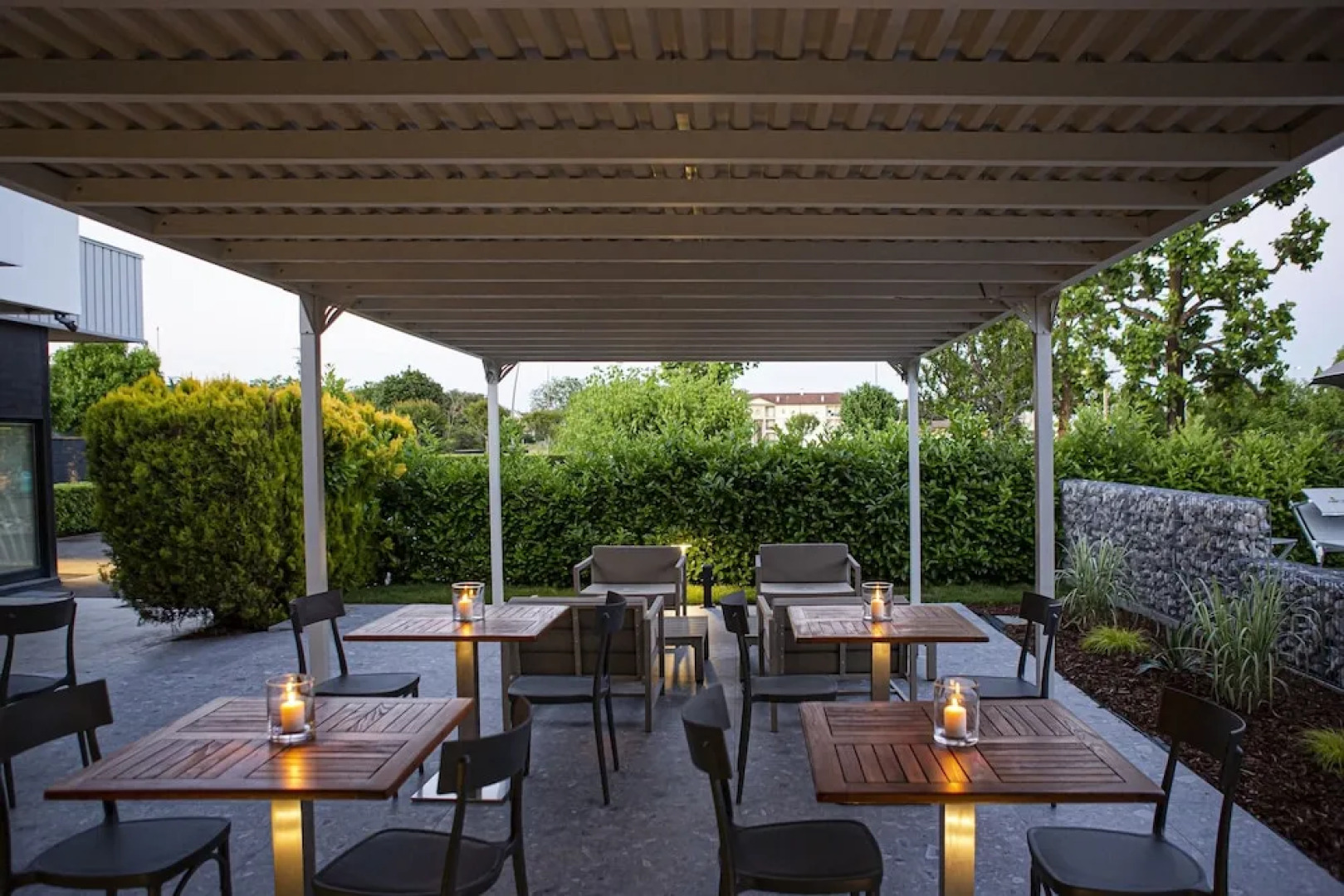 MEALBA HOTEL Suite & Pool