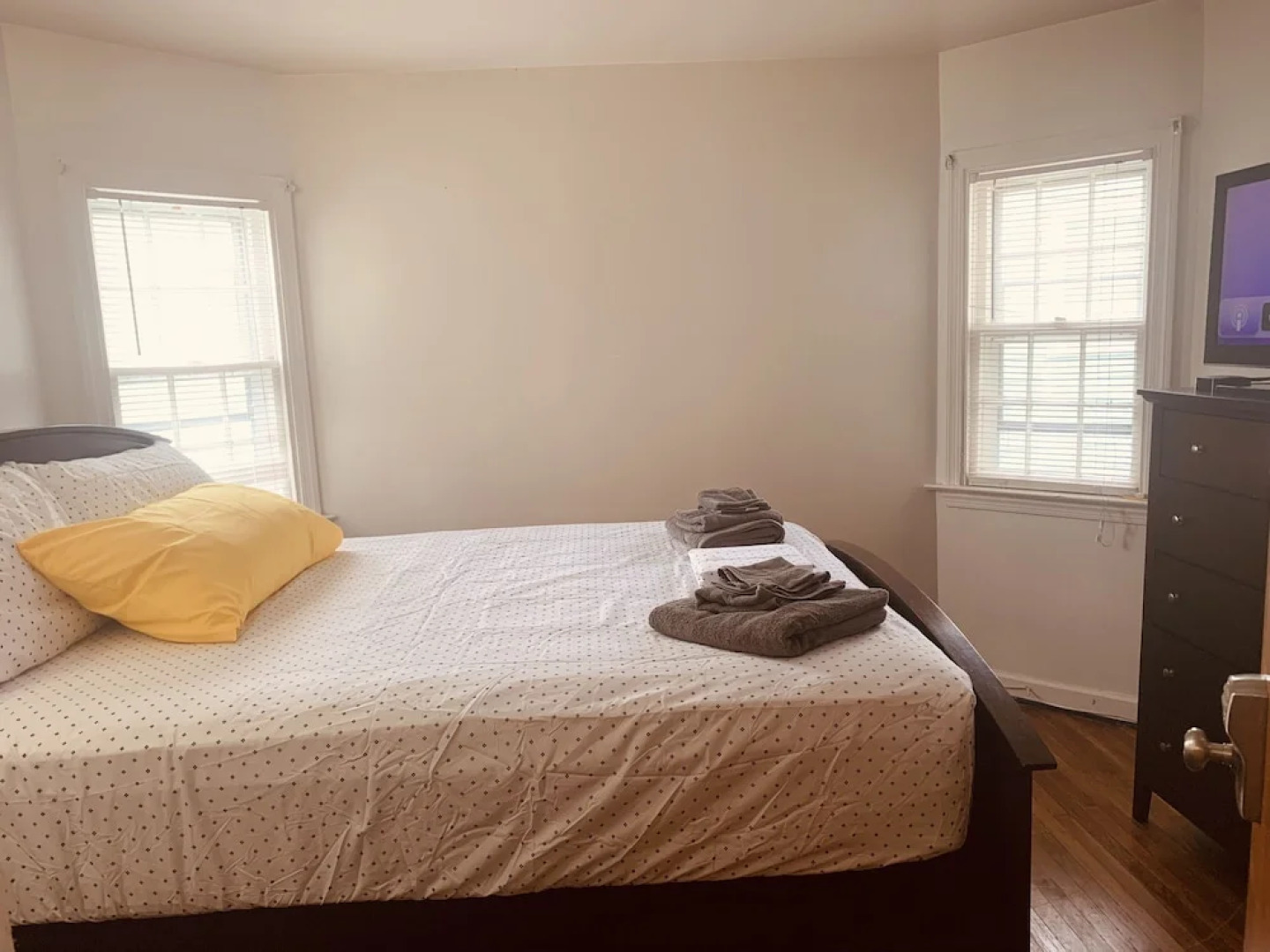 Private Queen Bedroom Garvin