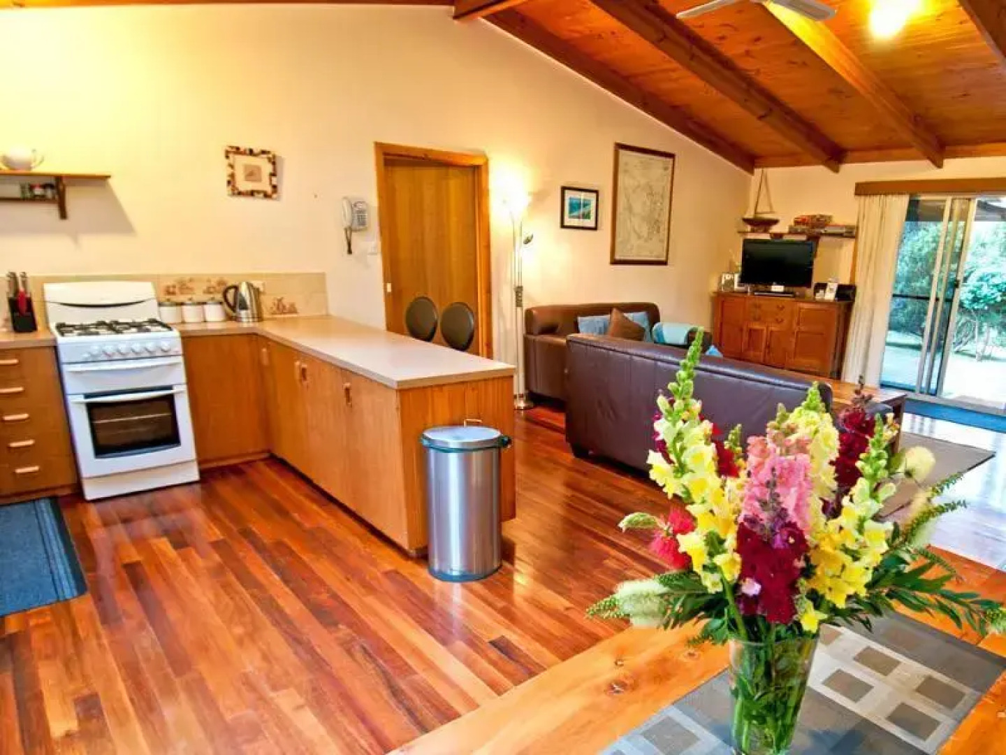 Seaview Retreat on Bruny Island