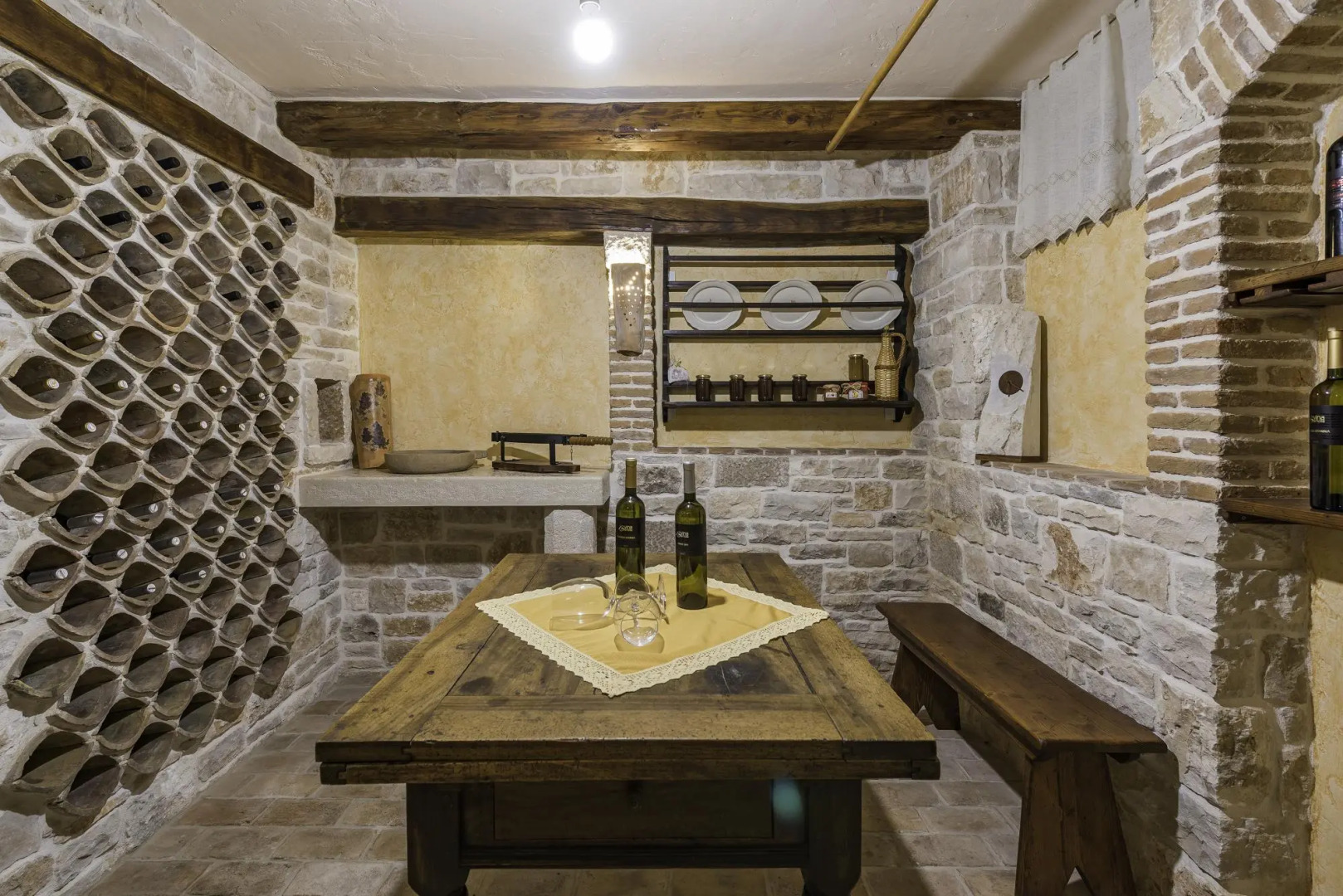 Lipa in Krnica with 4 bedrooms and 3 bathrooms