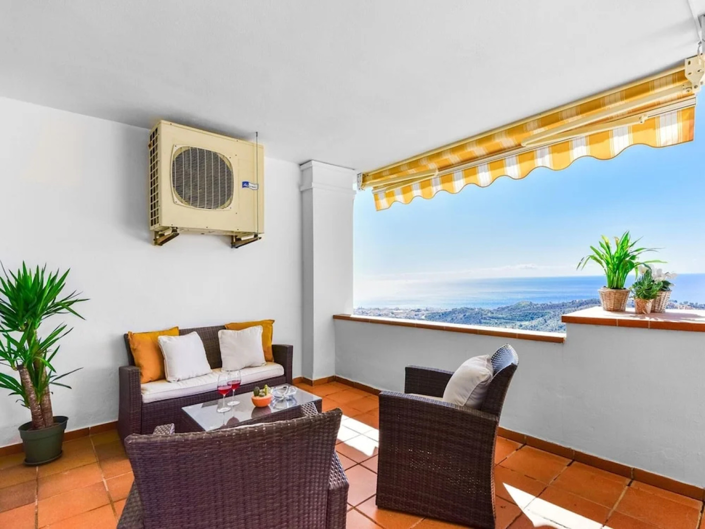 Apartment in Spain Near the Beach