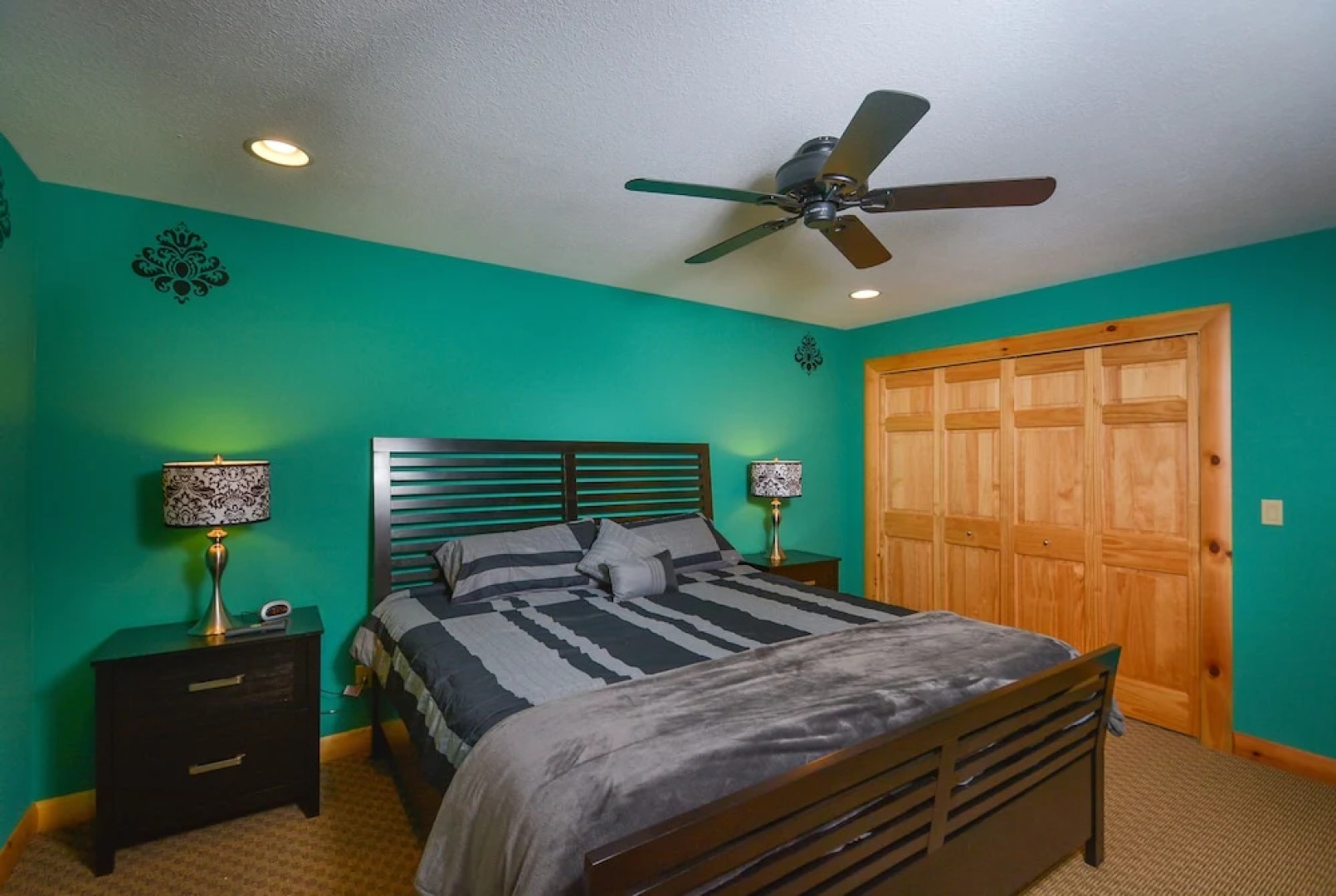 Boulder Escape 5 Bedroom House