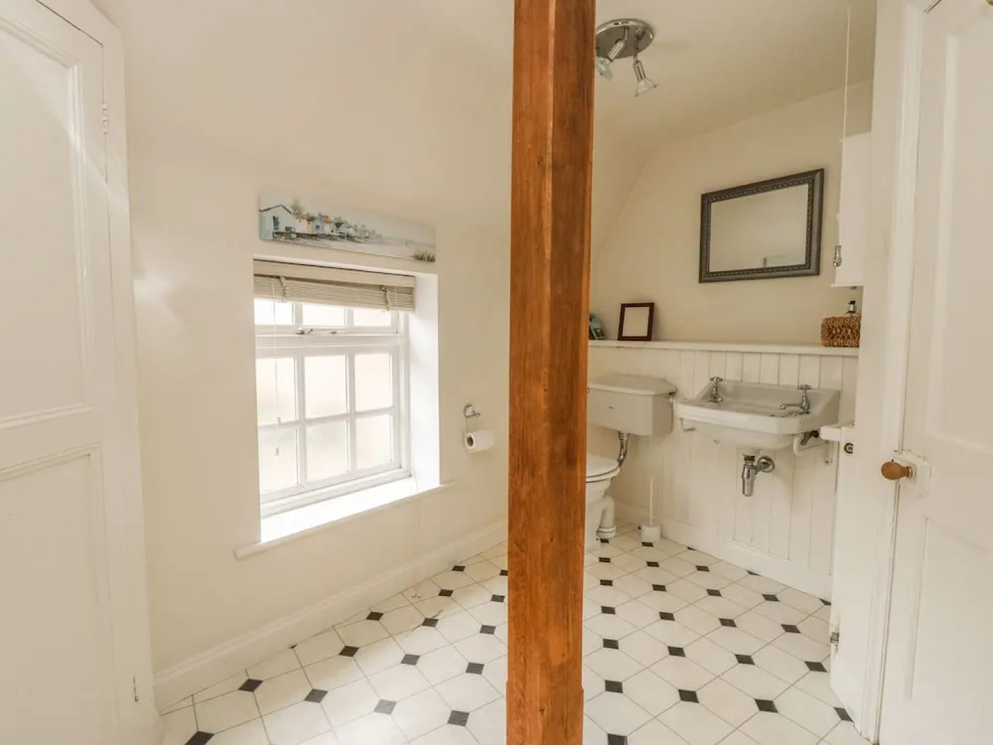 Humpty Dumpty Cottage